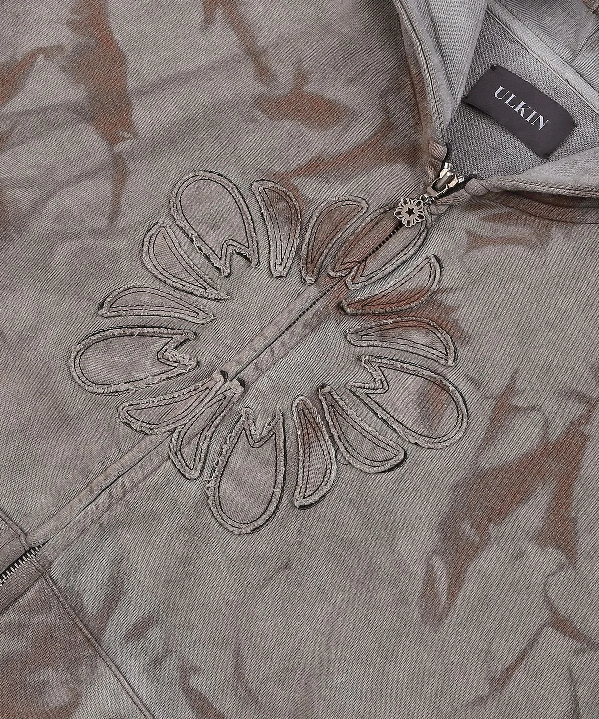 얼킨 DYED HOODIE ZIP-UP CHARCOAL 2603UKWMHZ002GR001 입고 나갔다가 옷 어디 거냐는 소리만 세 번 들었네요