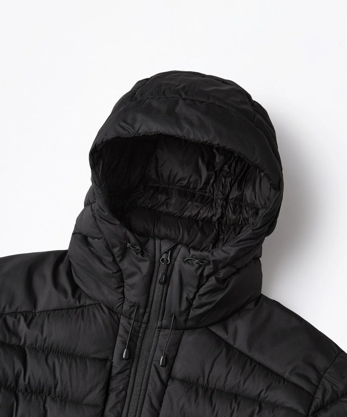 아웃스탠딩 THERMORE CIRRUS PADDING JACKET BLACK OS26FWPD12BK 2주 입어보니 보온성에 놀랐어요 · 상품 이미지 2